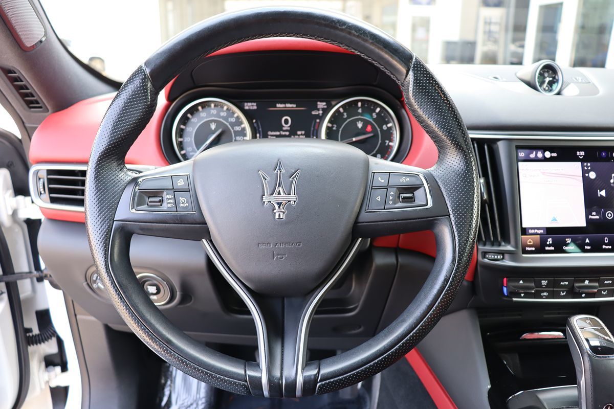 2022 Maserati Levante GT photo 15