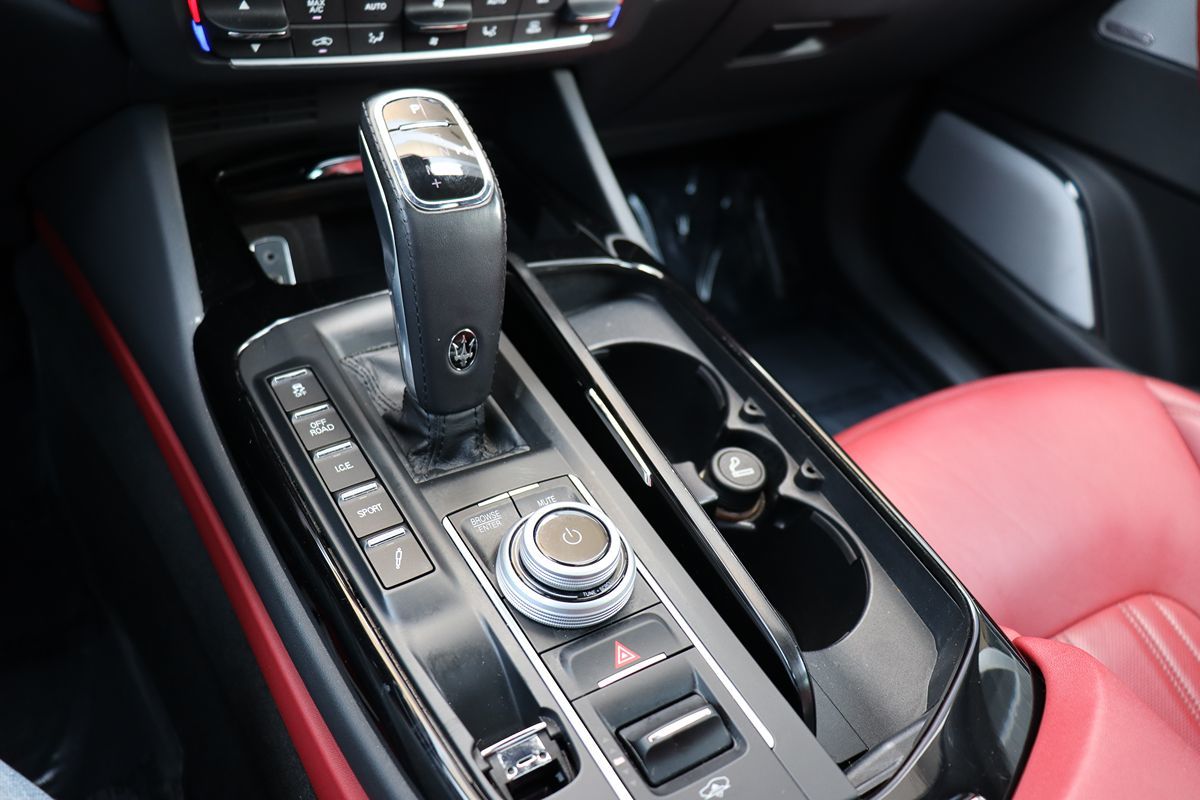 2022 Maserati Levante GT photo 26