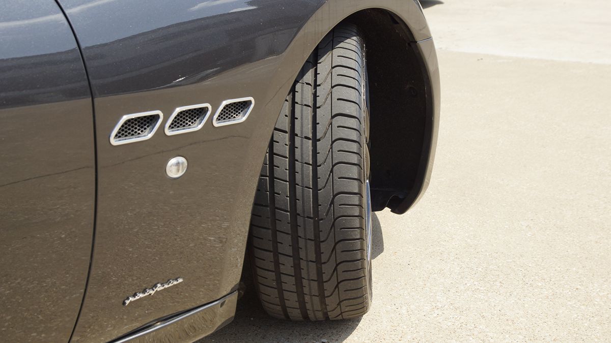 2015 Maserati Granturismo Sport photo 35