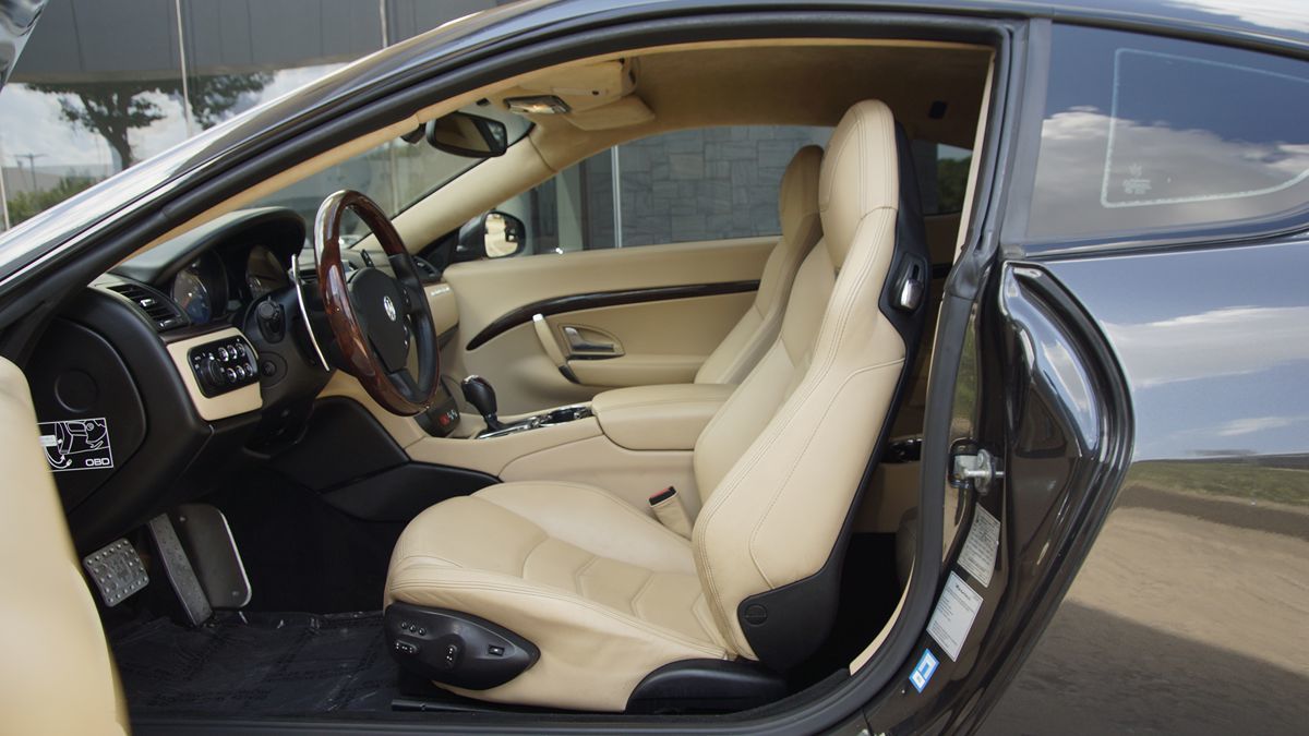 2015 Maserati Granturismo Sport photo 23