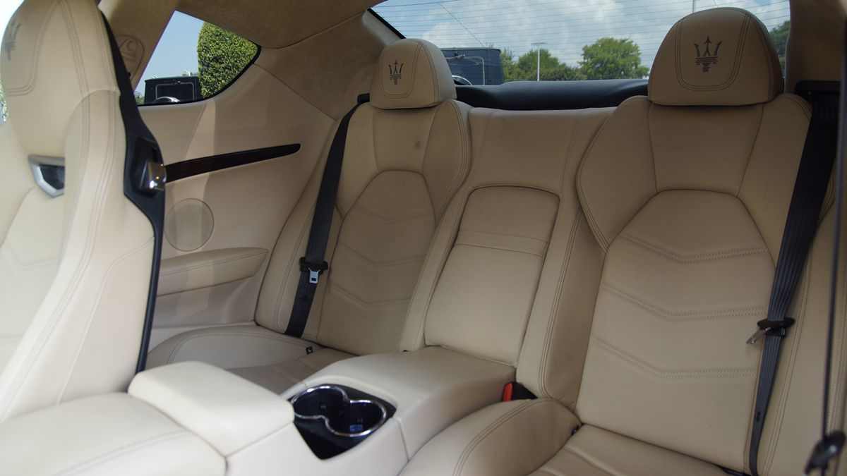 2015 Maserati Granturismo Sport photo 27