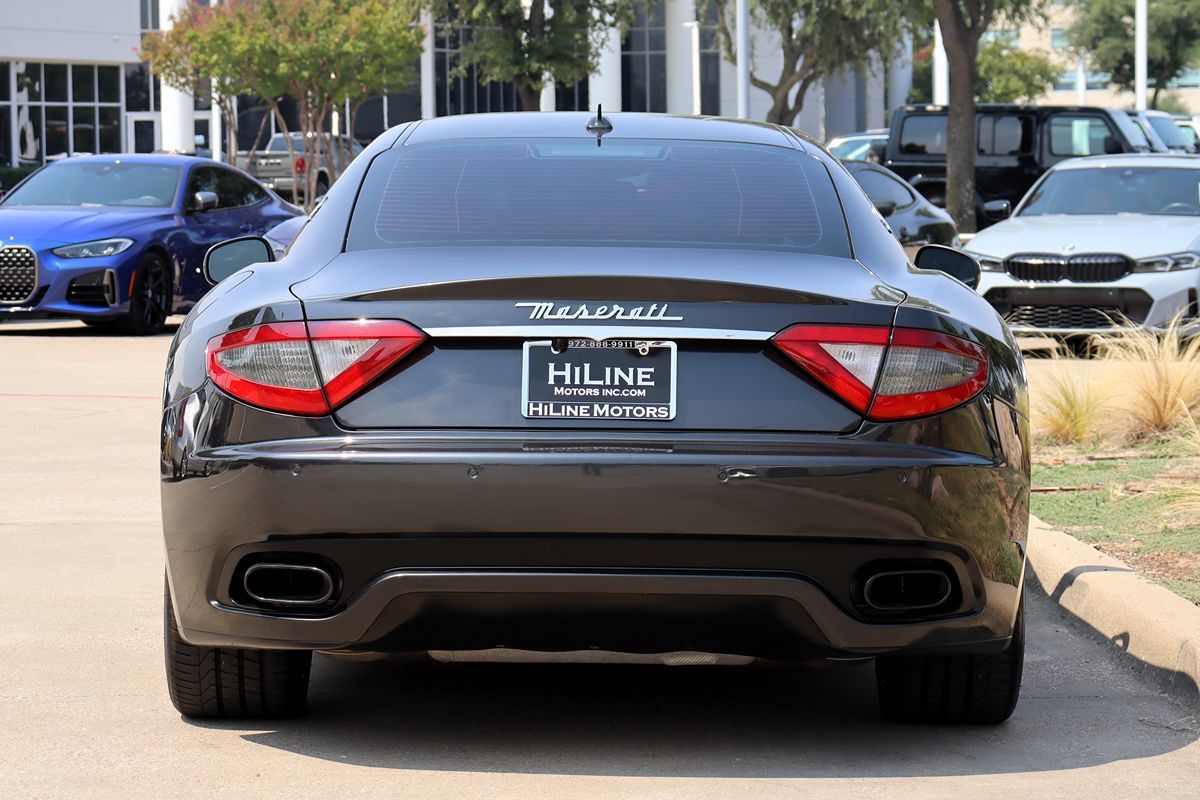 2015 Maserati Granturismo Sport photo 10