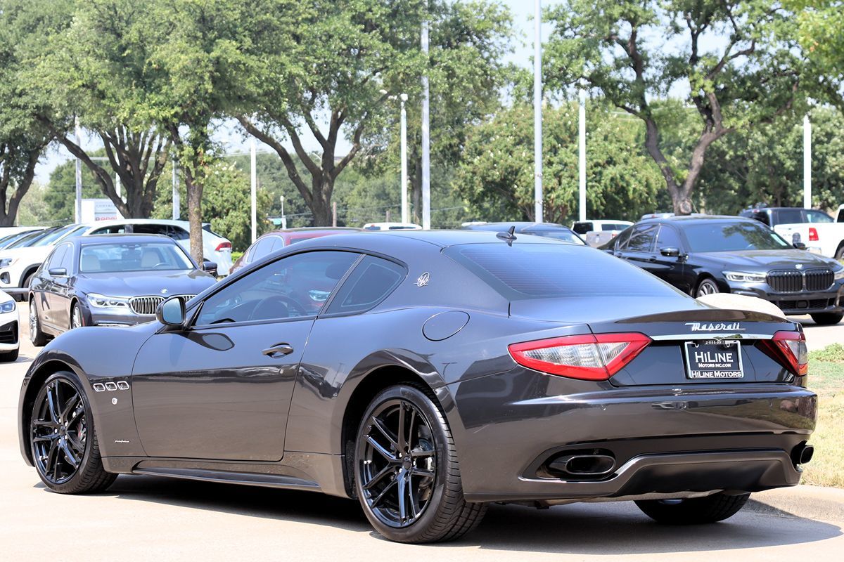 2015 Maserati Granturismo Sport photo 9