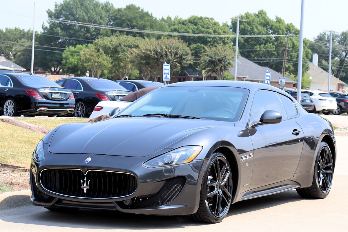 2015 Maserati Granturismo Sport photo 4