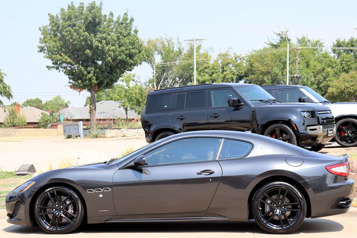 2015 Maserati Granturismo Sport photo 8