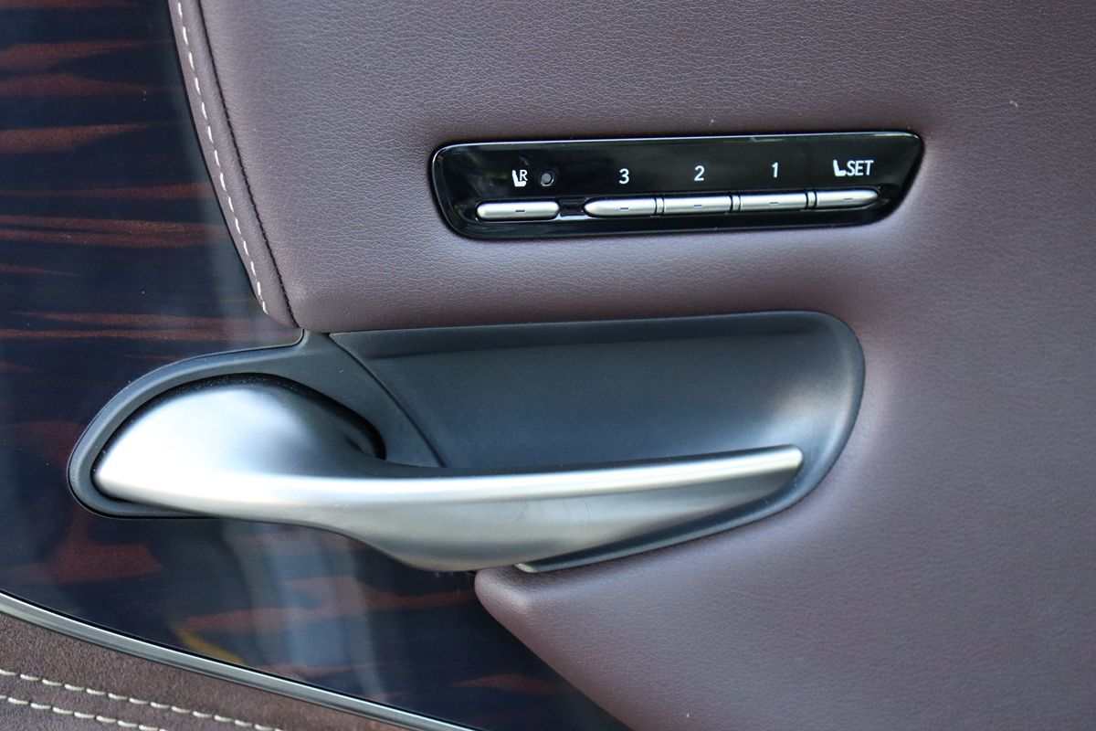 2018 Lexus LS Base - Photo 54