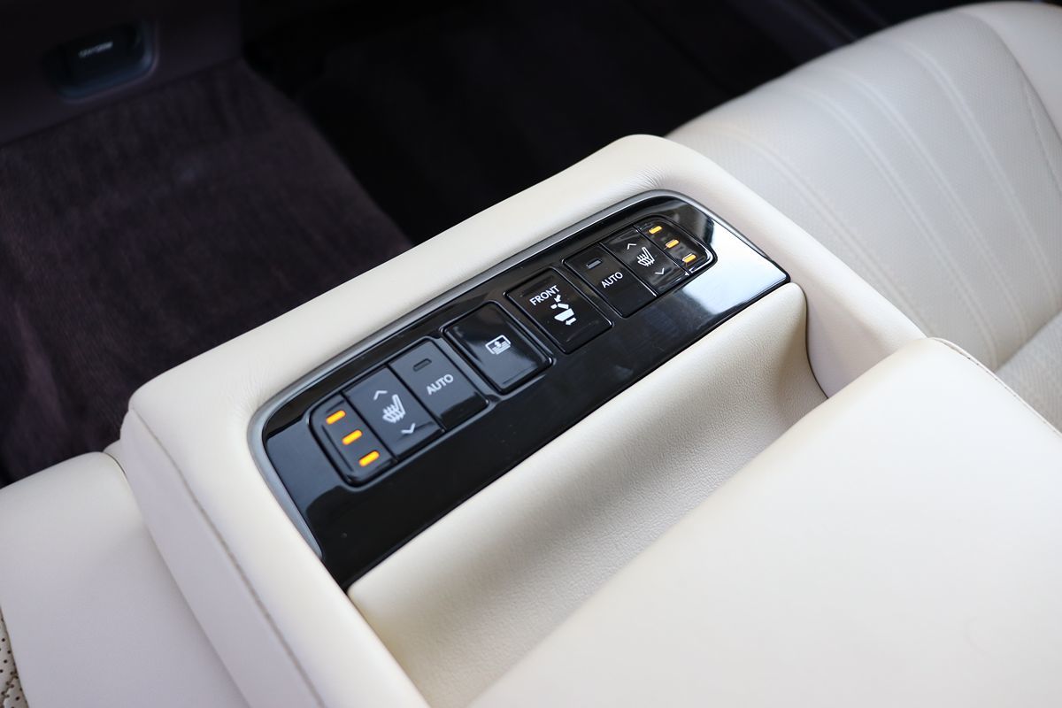 2018 Lexus LS Base - Photo 52