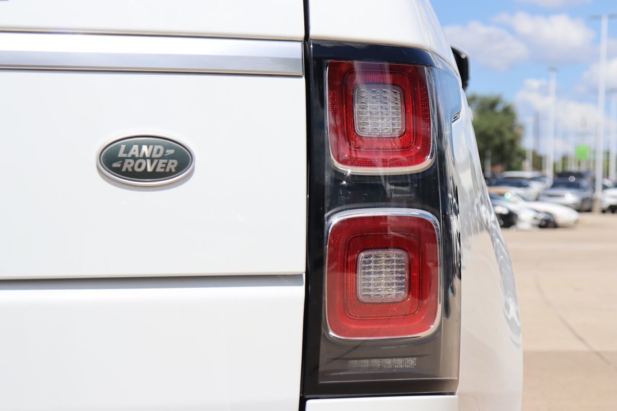 2018 Land Rover Range Rover HSE photo 6