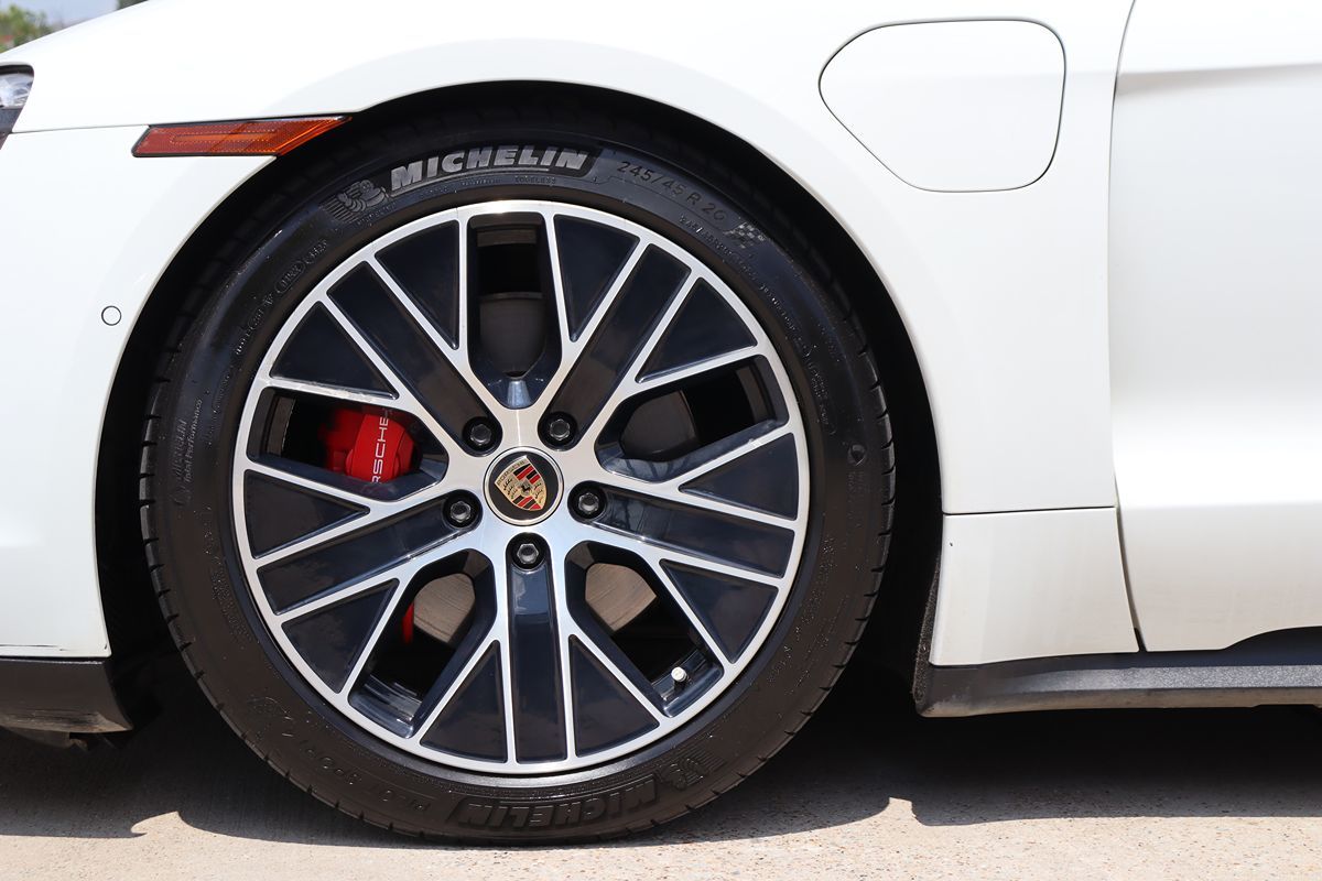 2020 Porsche Taycan 4S photo 51