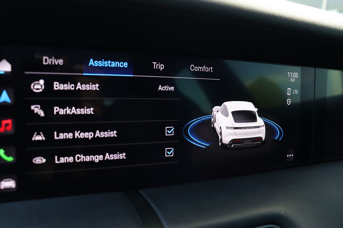 2020 Porsche Taycan 4S photo 23