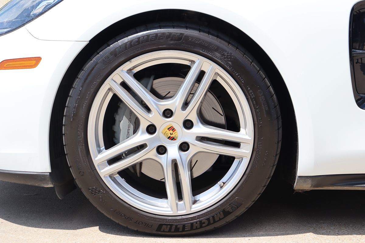 2018 Porsche Panamera 4S photo 56