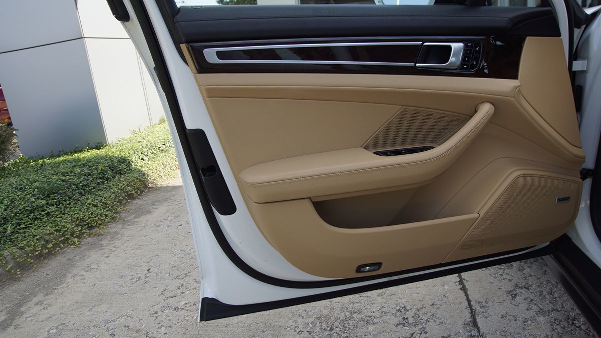 2018 Porsche Panamera 4S photo 47
