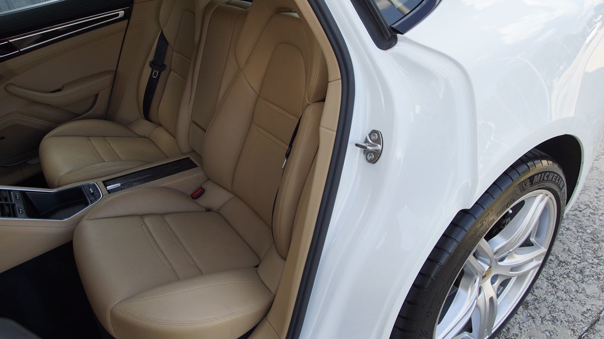 2018 Porsche Panamera 4S photo 42