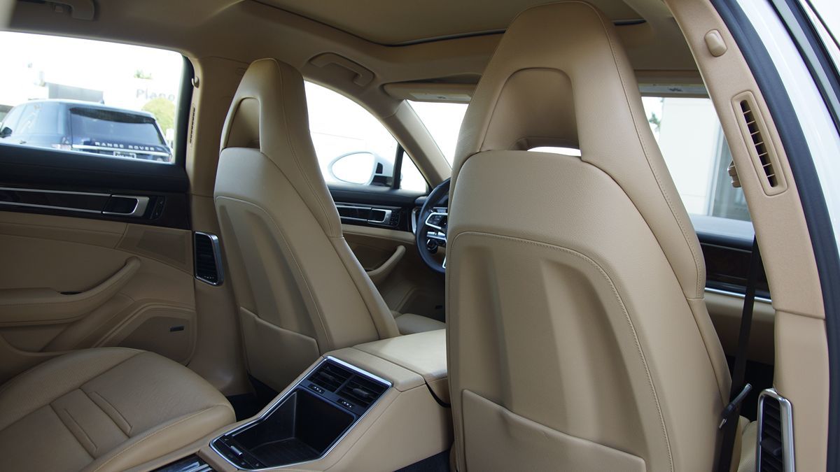 2018 Porsche Panamera 4S photo 38