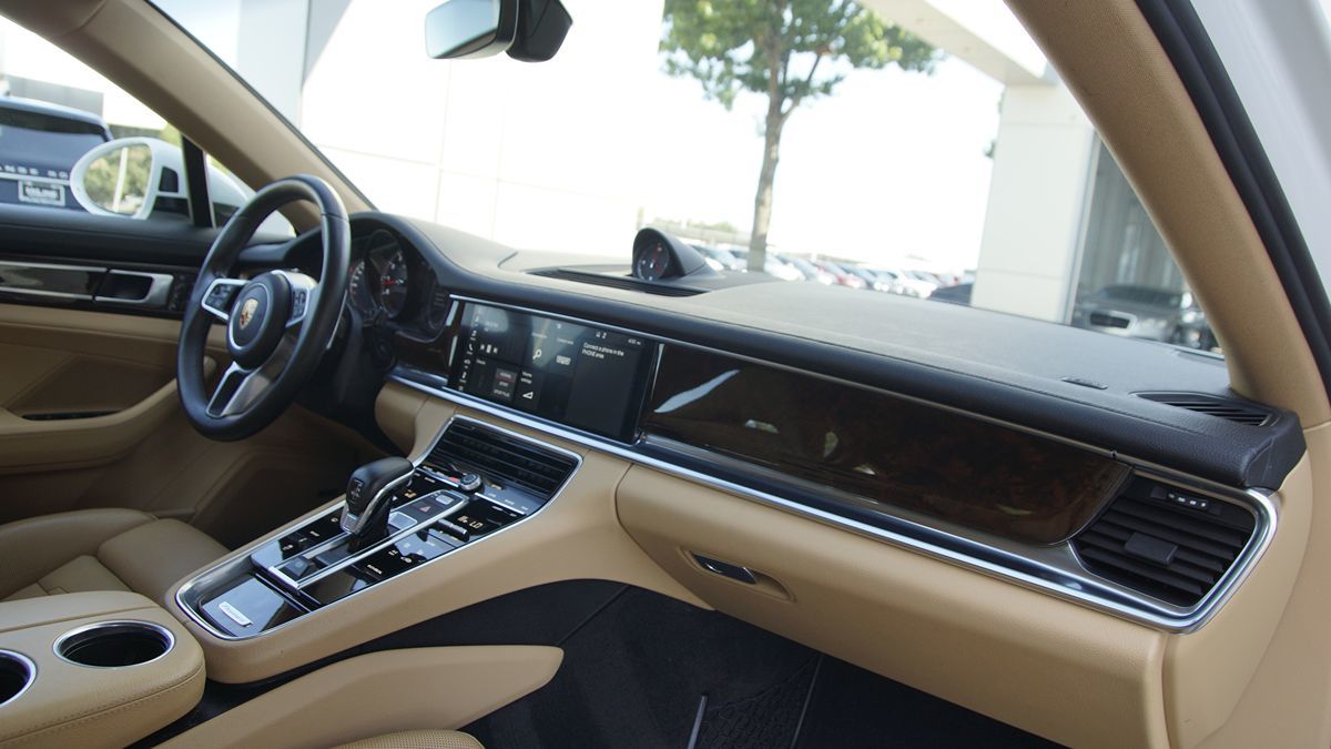 2018 Porsche Panamera 4S photo 19