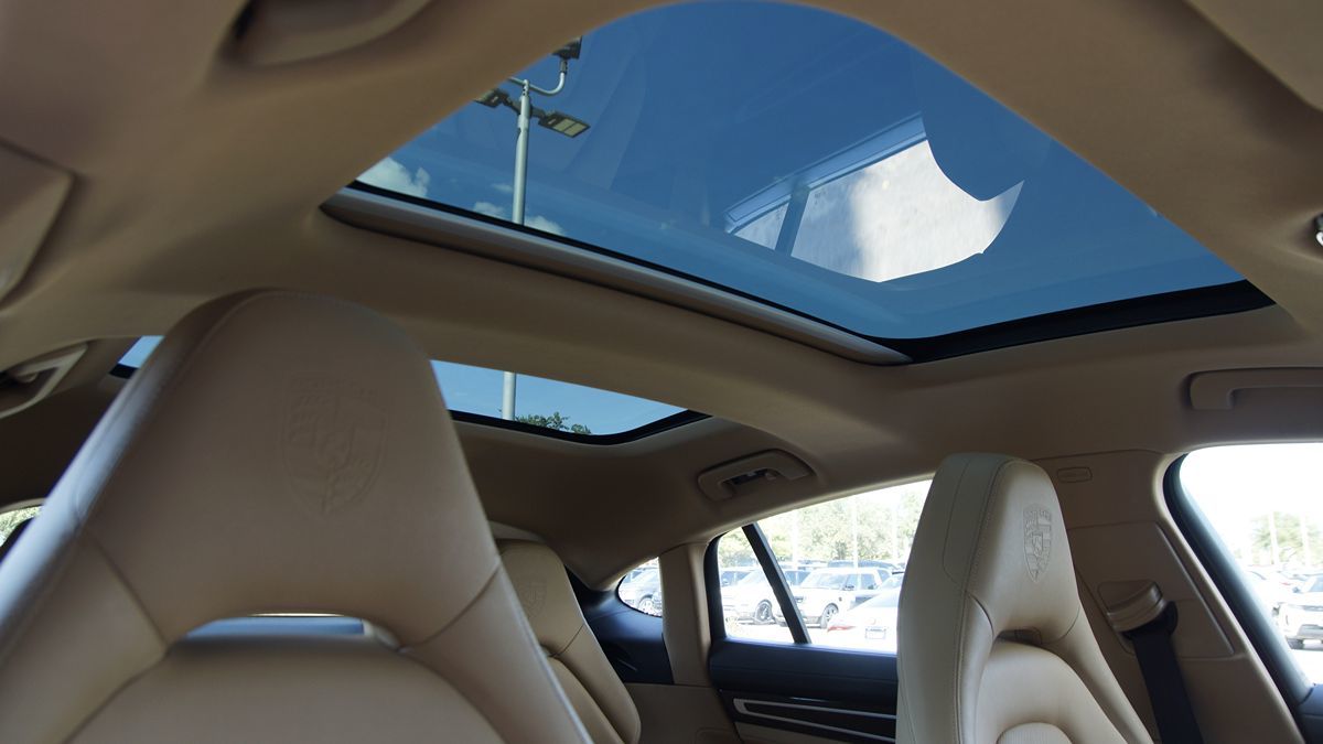 2018 Porsche Panamera 4S photo 15