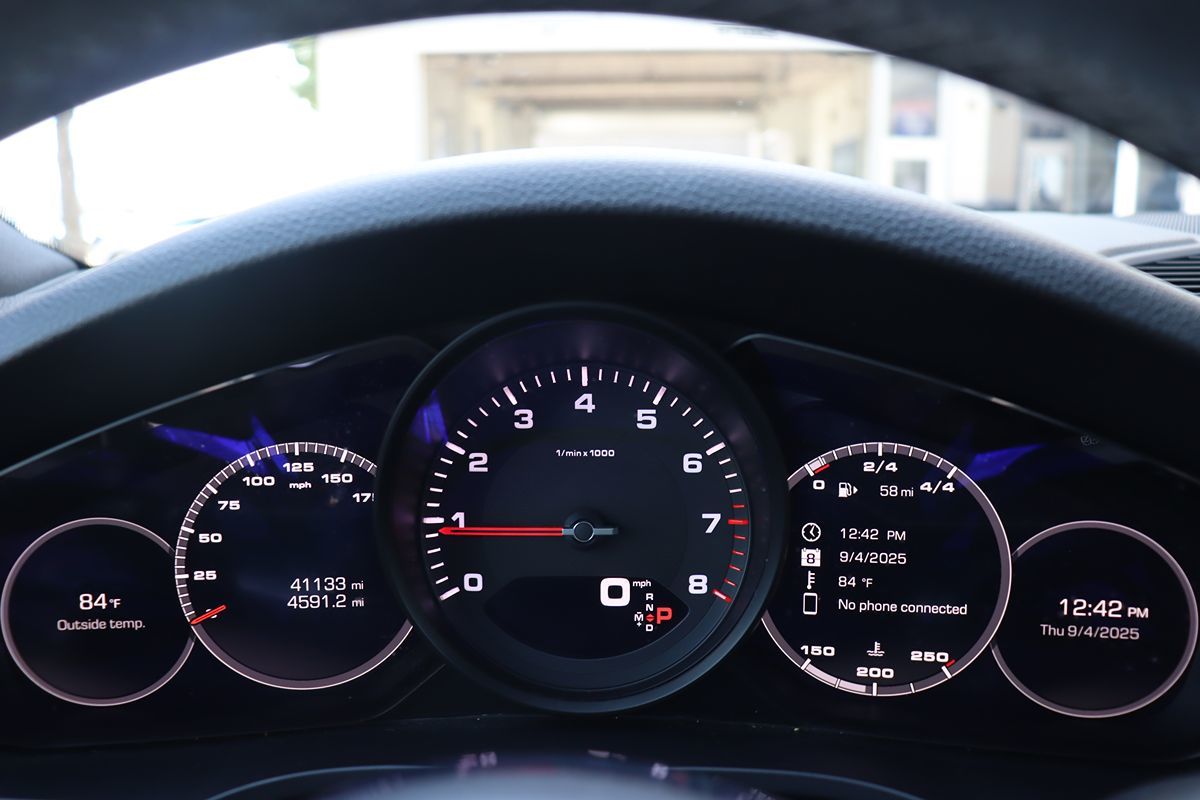 2019 Porsche Cayenne photo 19