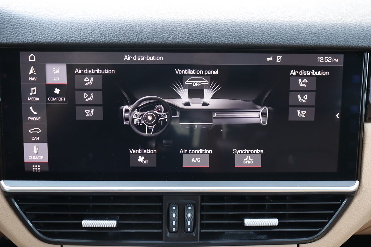 2019 Porsche Cayenne photo 22