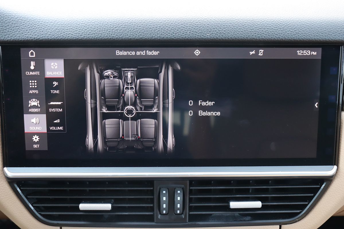 2019 Porsche Cayenne photo 25