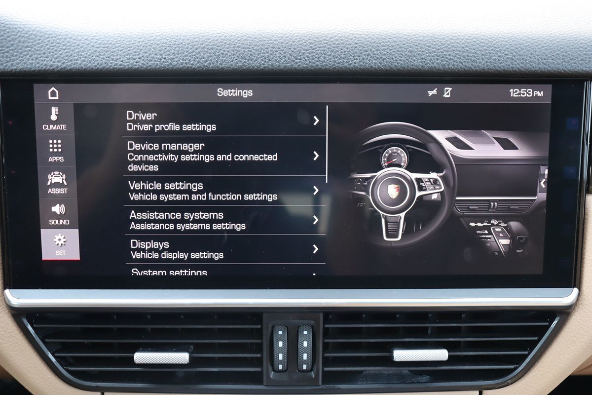 2019 Porsche Cayenne photo 26