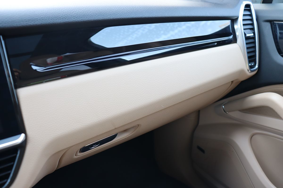 2019 Porsche Cayenne photo 56