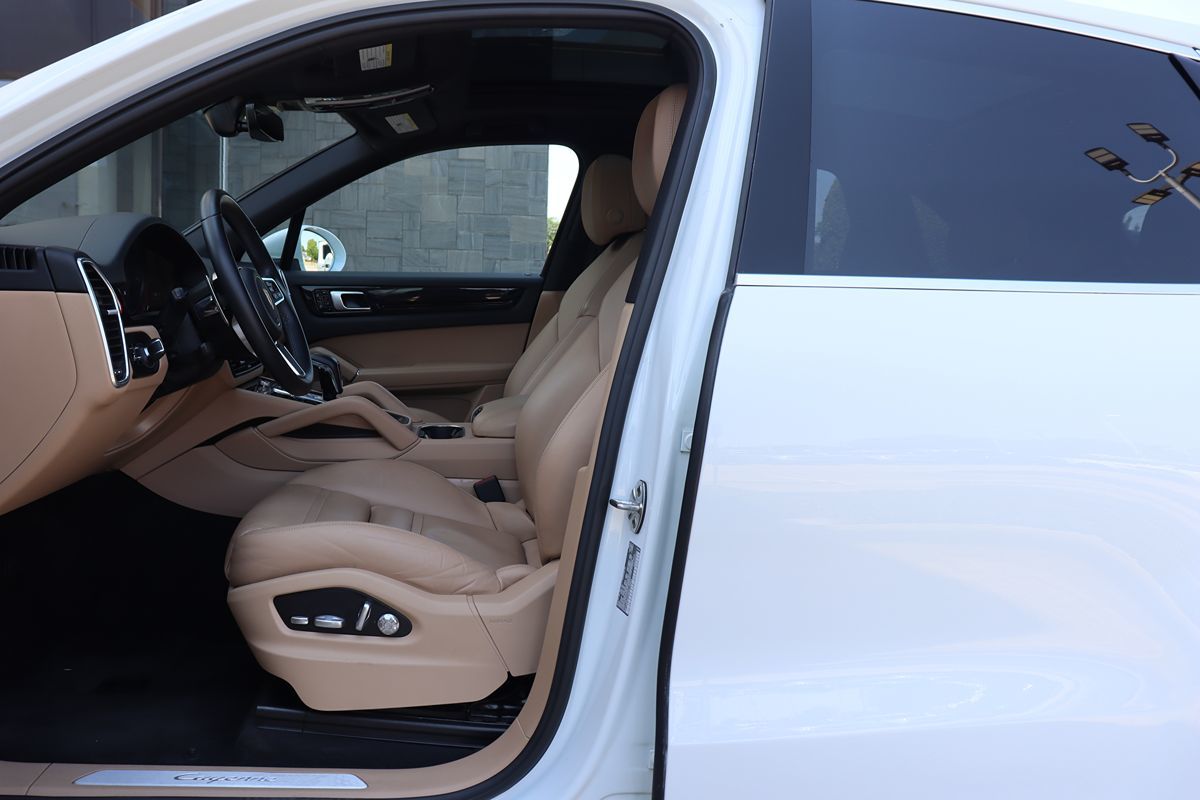 2019 Porsche Cayenne photo 29