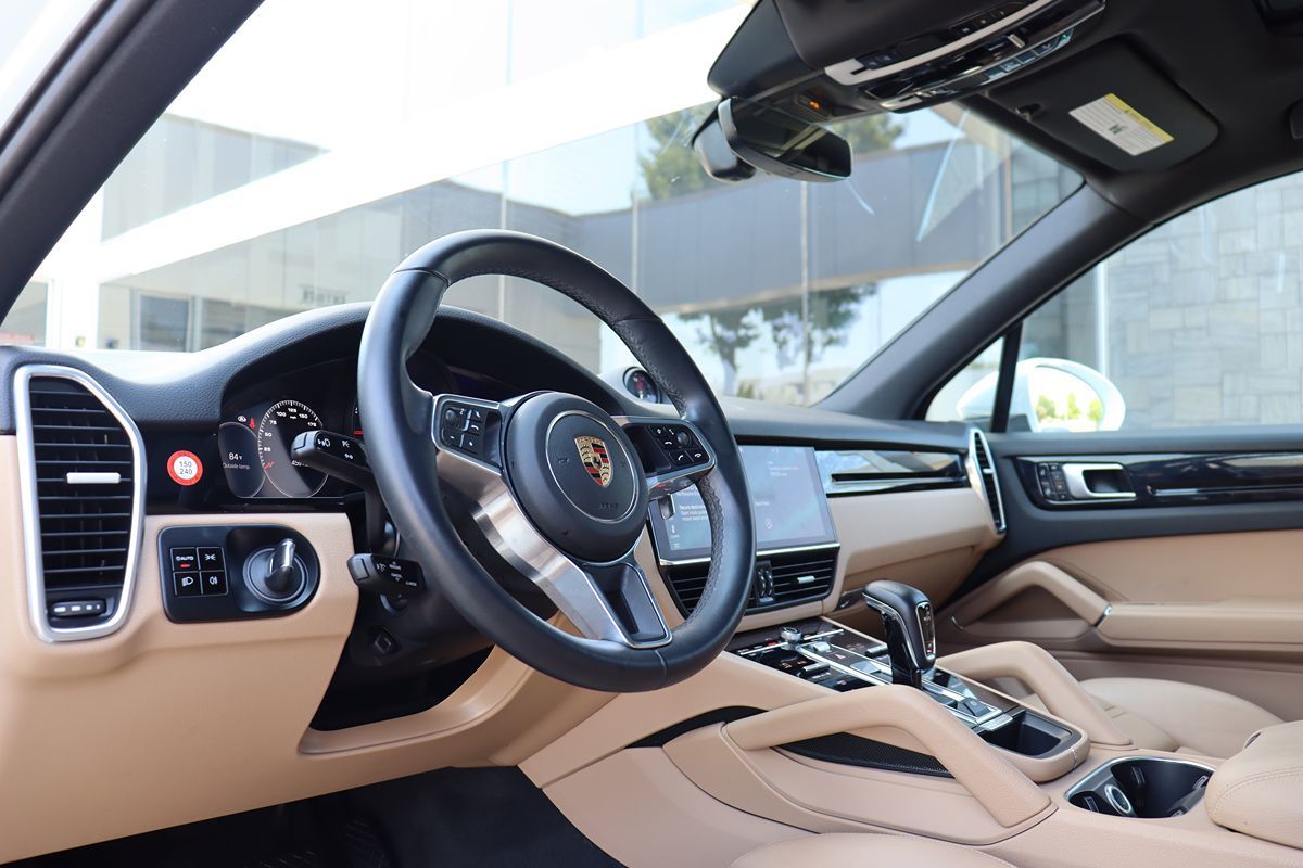 2019 Porsche Cayenne photo 14