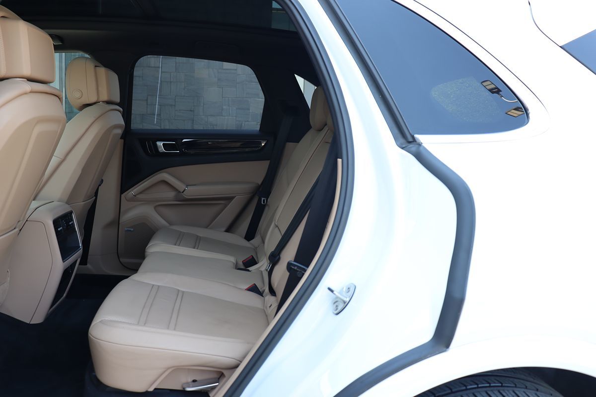 2019 Porsche Cayenne photo 37
