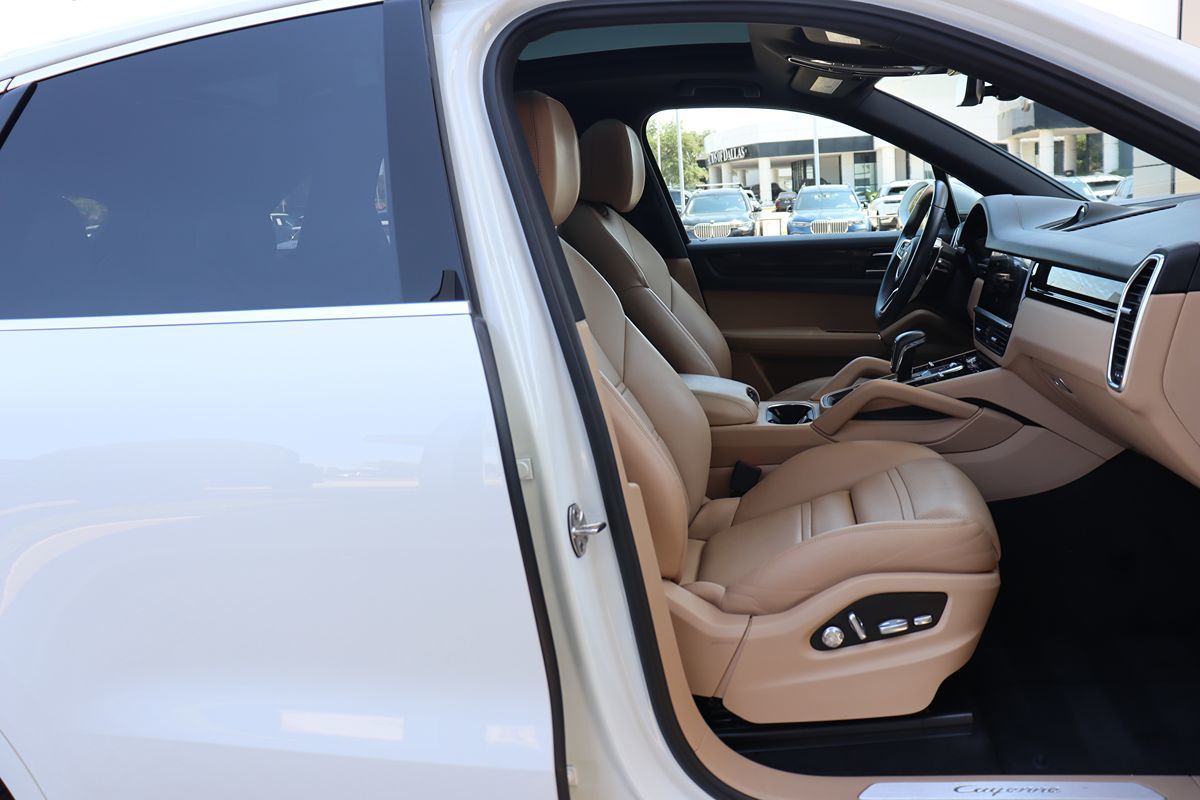 2019 Porsche Cayenne photo 28