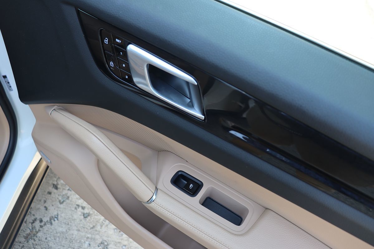 2019 Porsche Cayenne photo 41