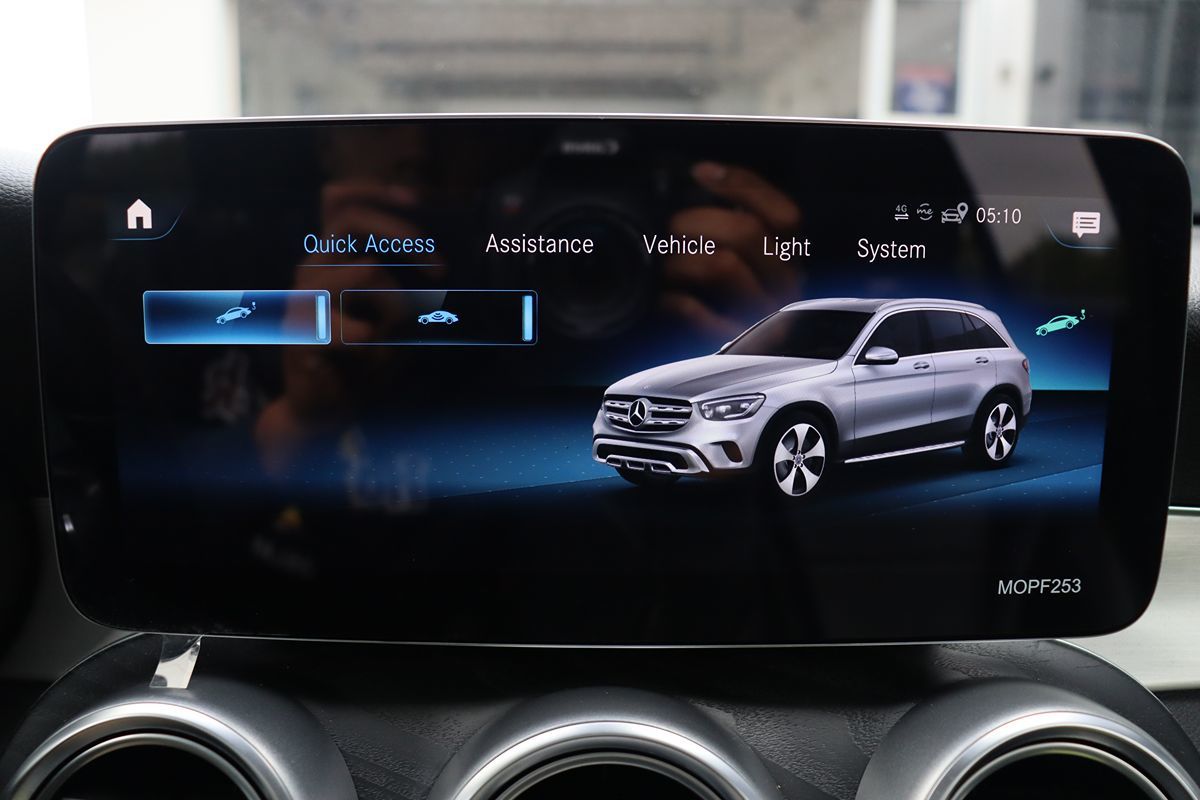 2022 Mercedes Benz GLC 300 AMG photo 23