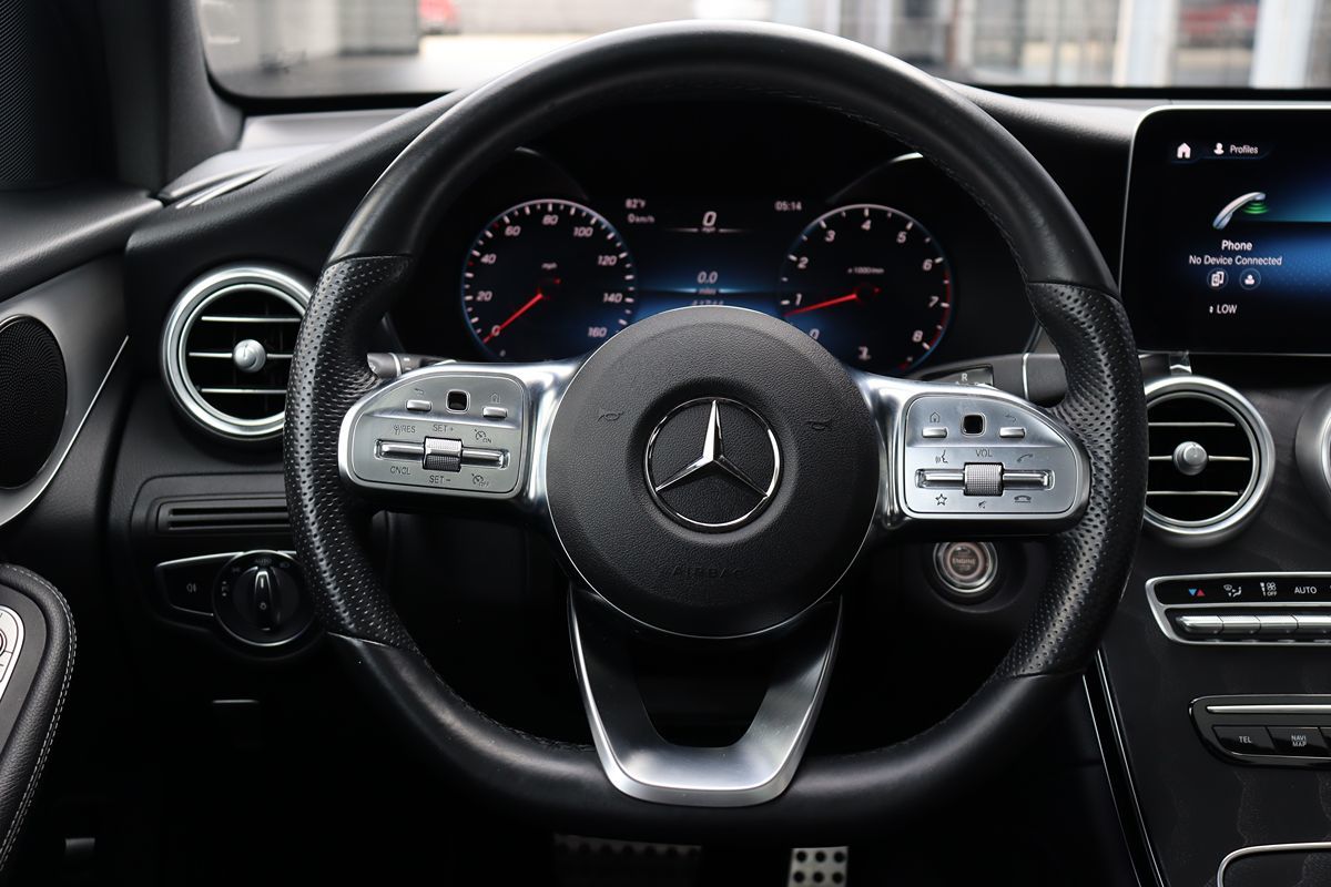 2022 Mercedes Benz GLC 300 AMG photo 14