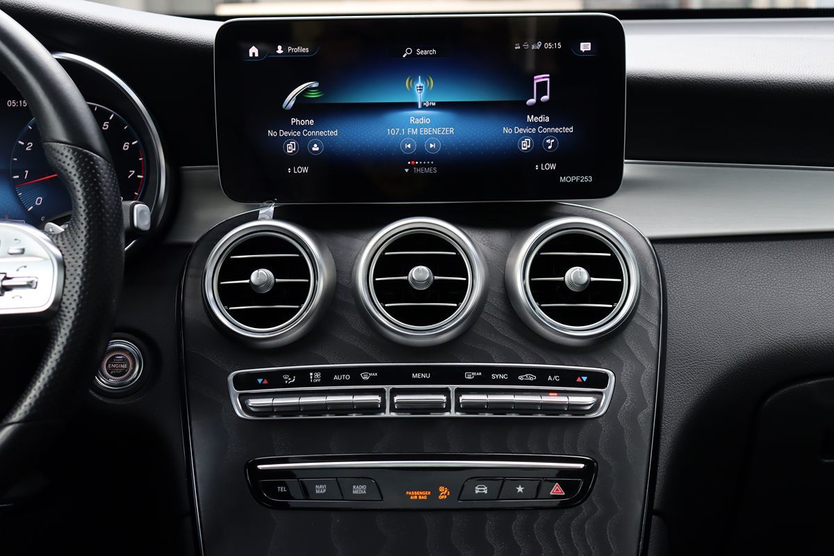 2022 Mercedes Benz GLC 300 AMG photo 24
