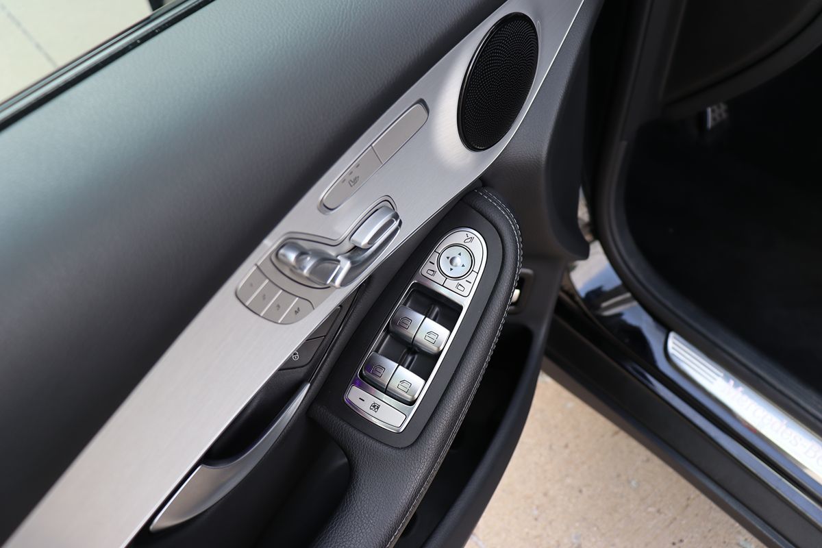 2022 Mercedes Benz GLC 300 AMG photo 27