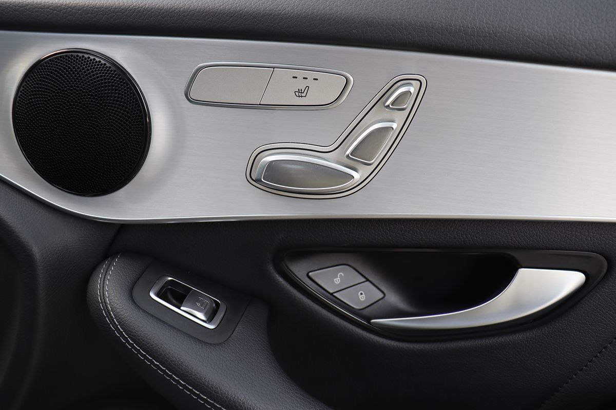 2022 Mercedes Benz GLC 300 AMG photo 26