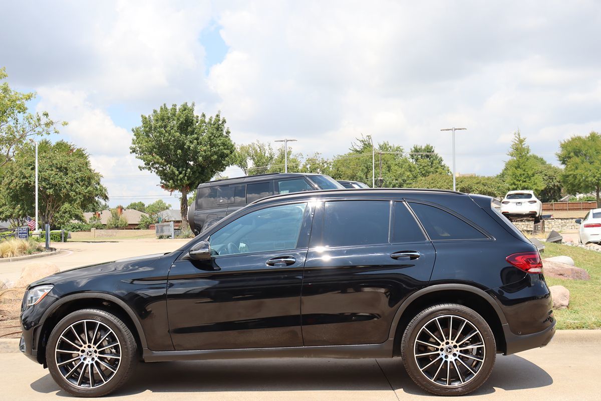 2022 Mercedes Benz GLC 300 AMG photo 5