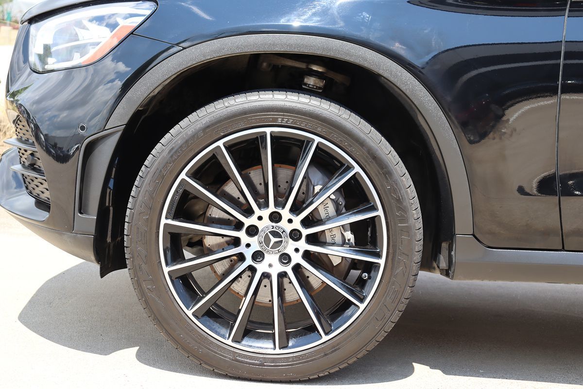 2022 Mercedes Benz GLC 300 AMG photo 35