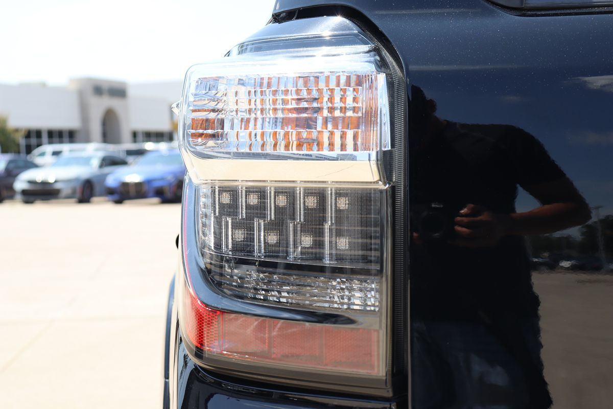 2020 Toyota 4Runner Limited photo 11