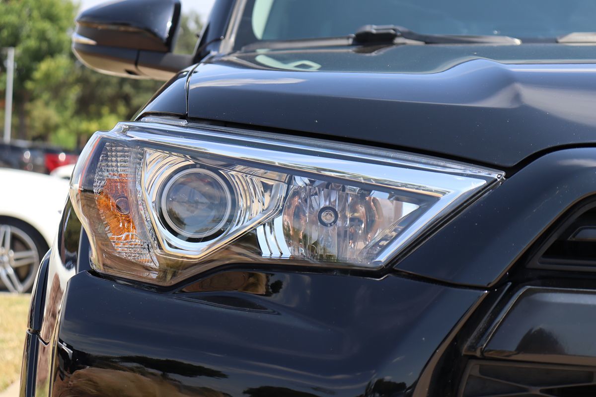 2020 Toyota 4Runner Limited photo 6