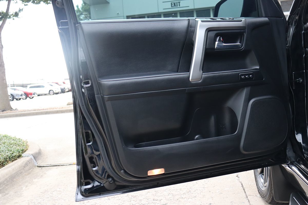2020 Toyota 4Runner Limited photo 44