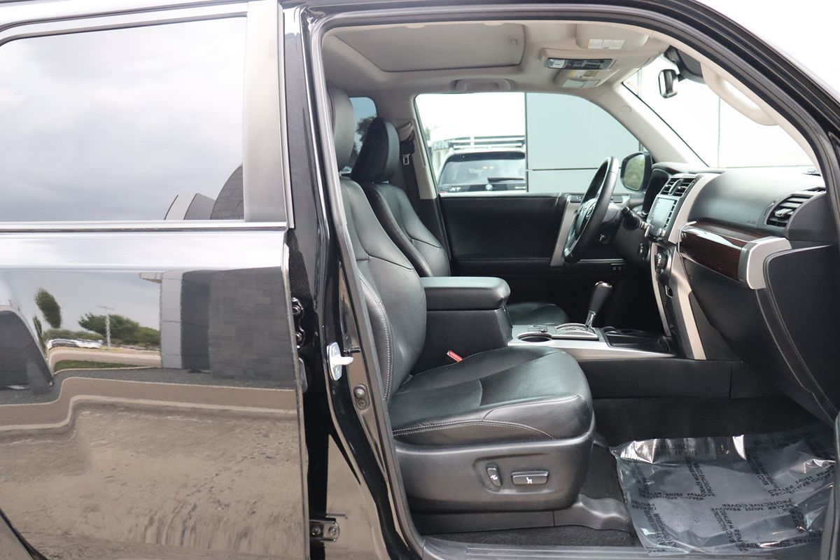2020 Toyota 4Runner Limited photo 27