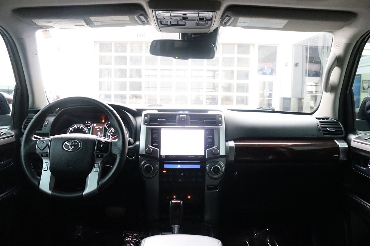 2020 Toyota 4Runner Limited photo 13