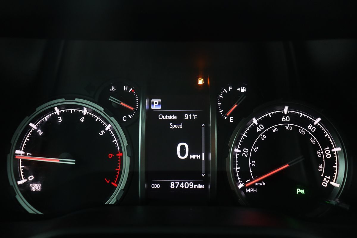 2020 Toyota 4Runner Limited photo 19