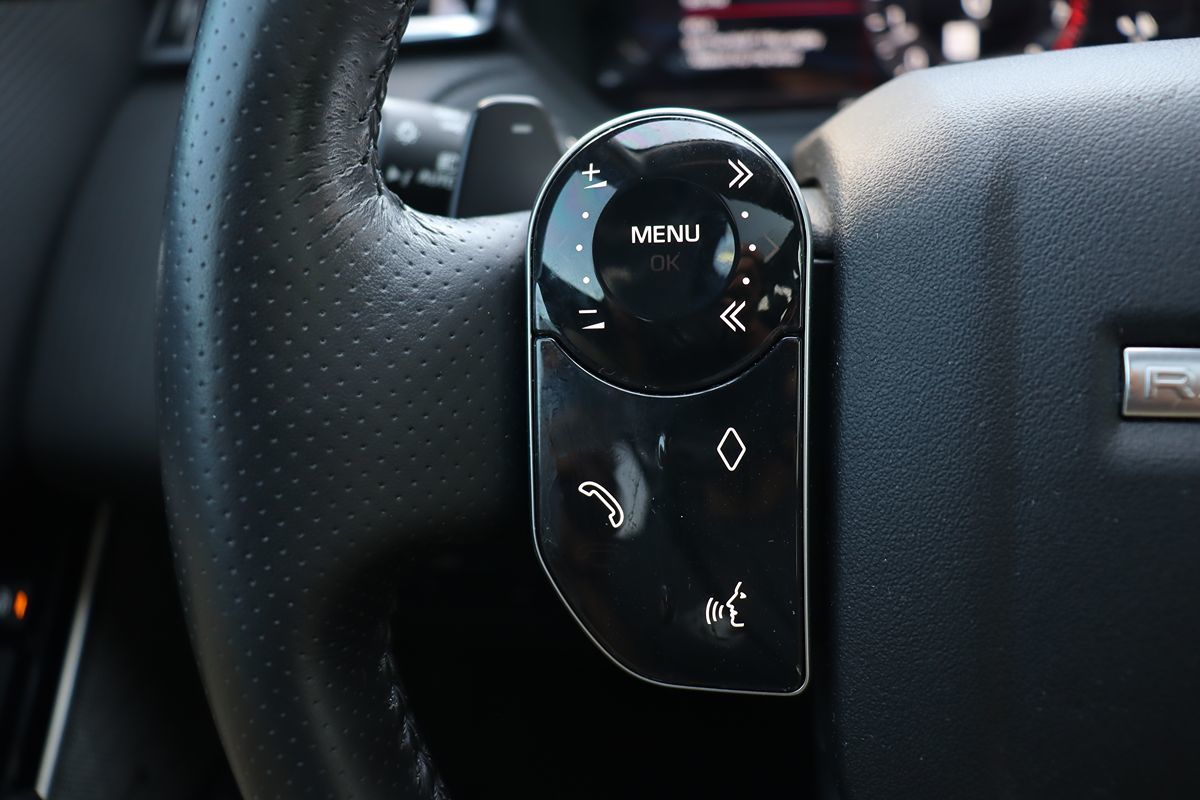 2018 Land Rover Range Rover Velar S photo 17