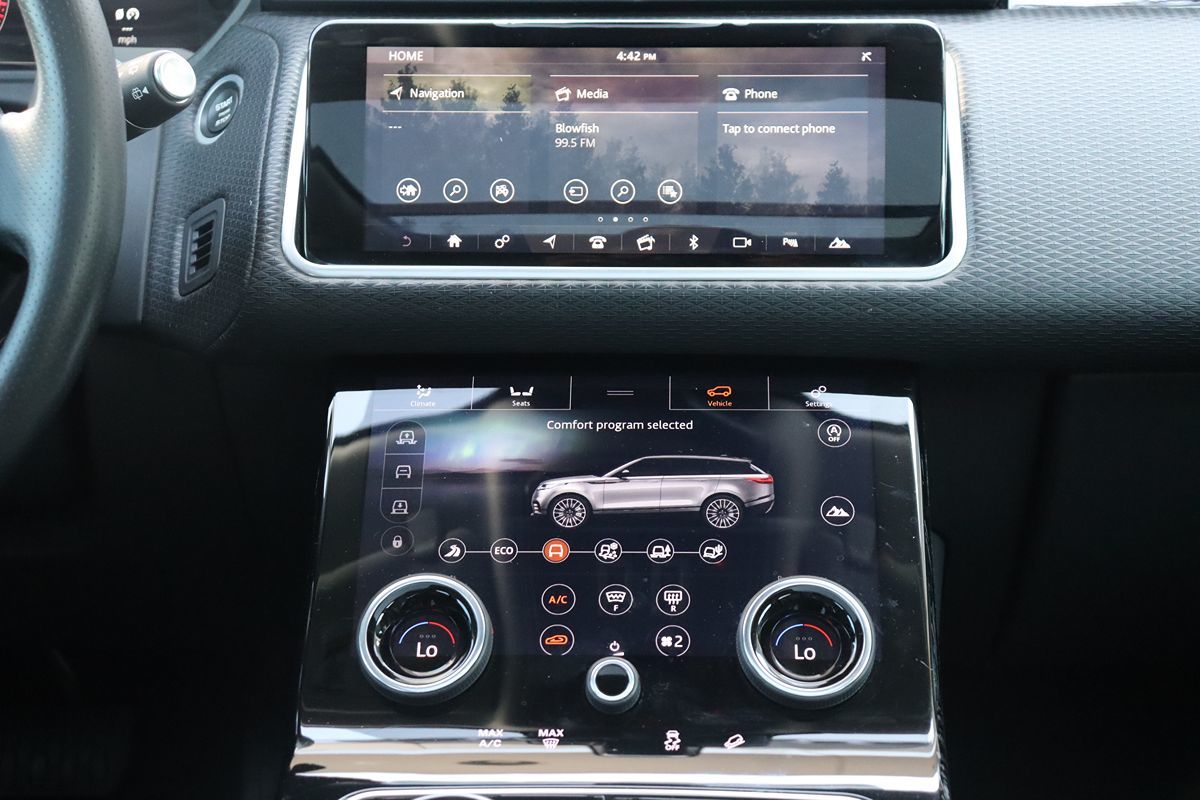2018 Land Rover Range Rover Velar S photo 24
