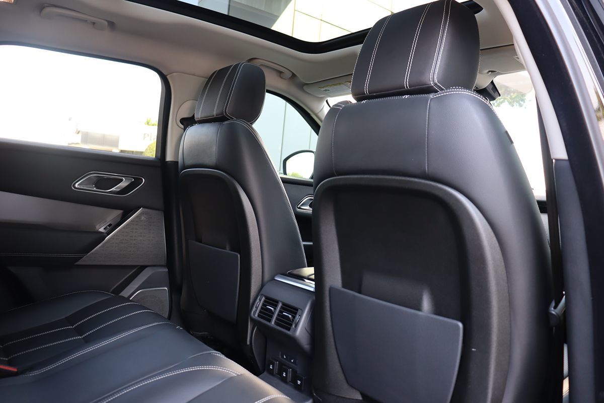 2018 Land Rover Range Rover Velar S photo 33