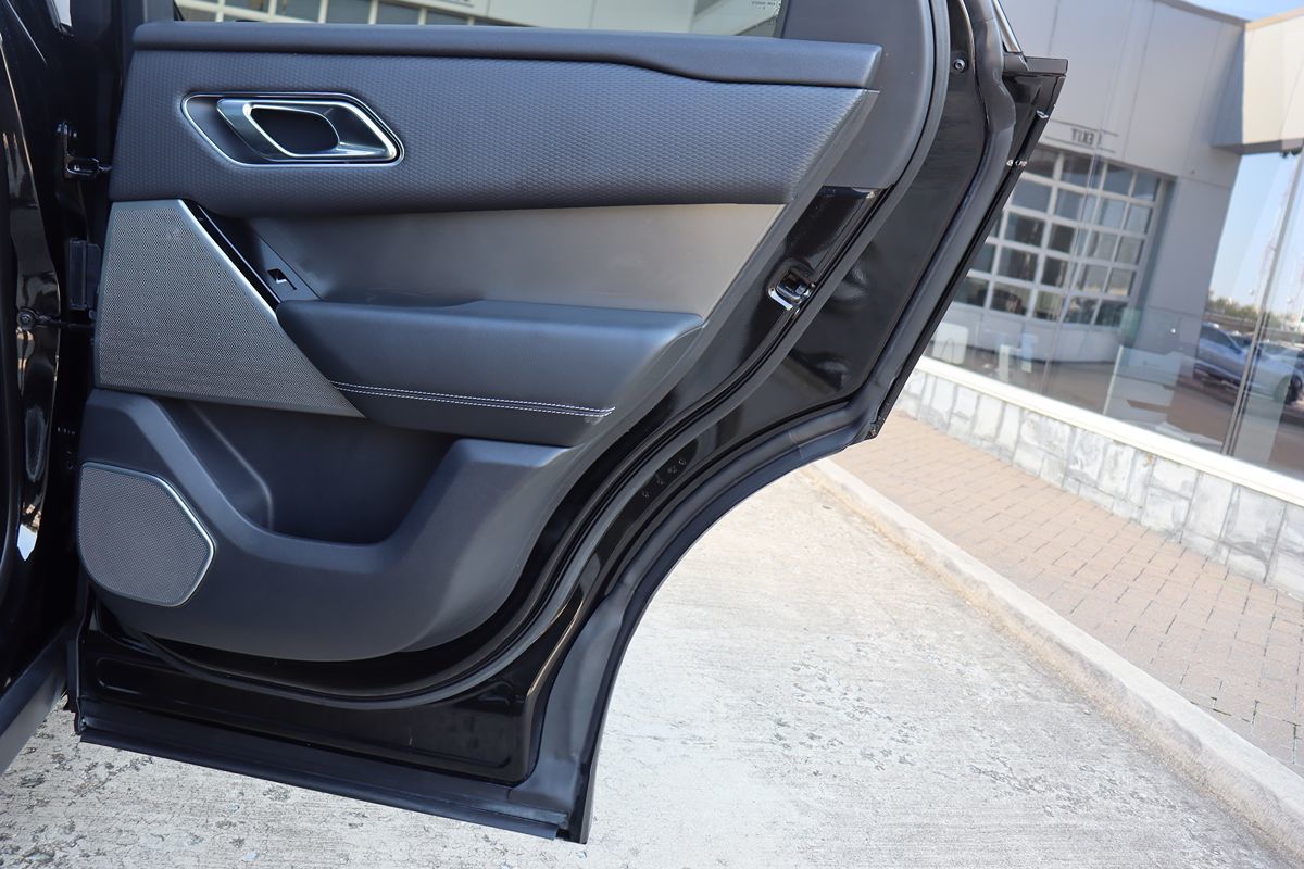 2018 Land Rover Range Rover Velar S photo 44