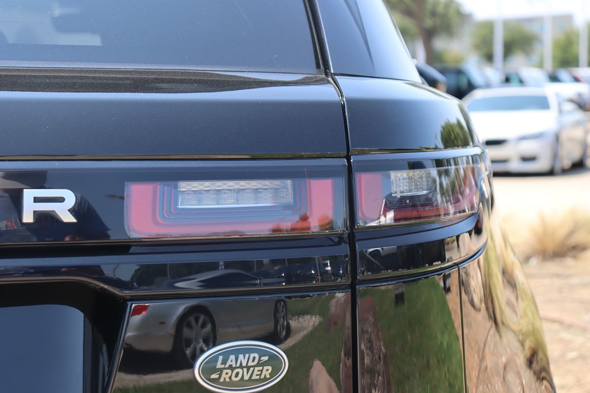2018 Land Rover Range Rover Velar S photo 12