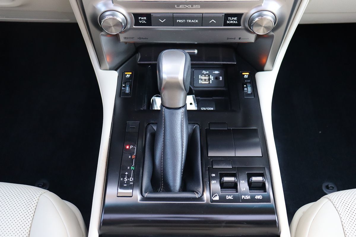 2021 Lexus GX 460 Premium photo 24