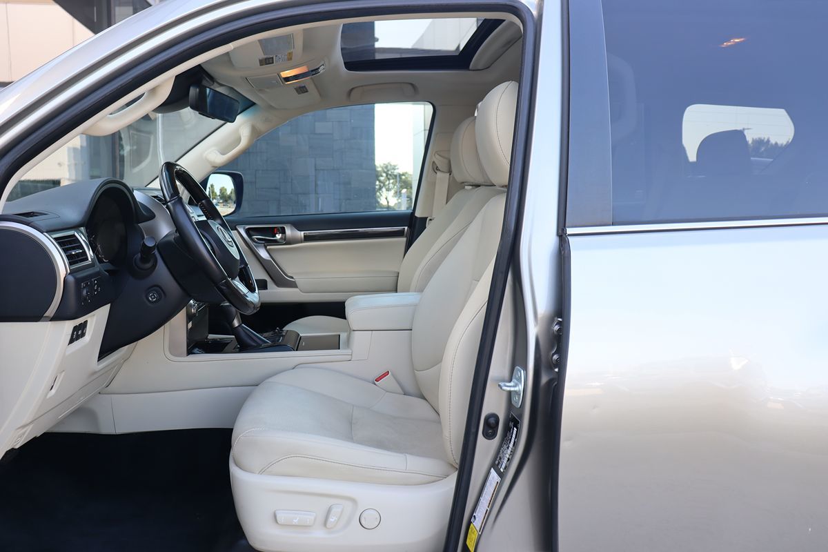 2021 Lexus GX 460 Premium photo 26